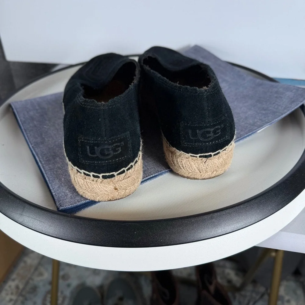UGG Heidi Espadrille Flats Women 7.5 Black Suede Scalloped Slip‎ On Classic